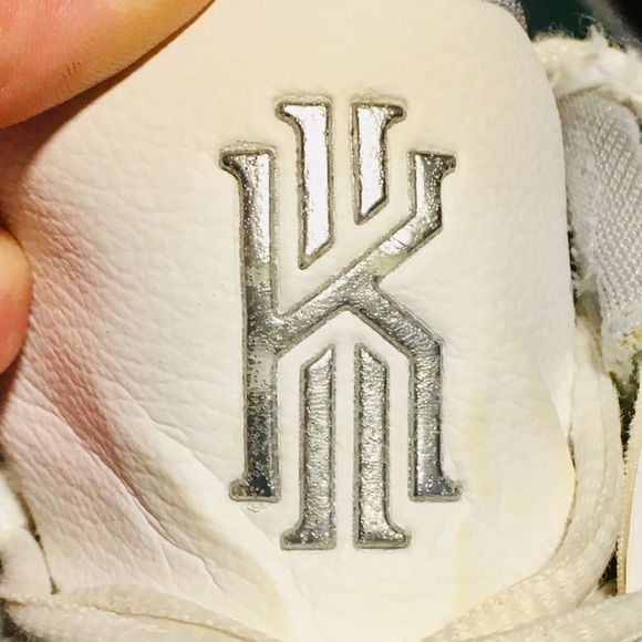 Kyrie Flytrap